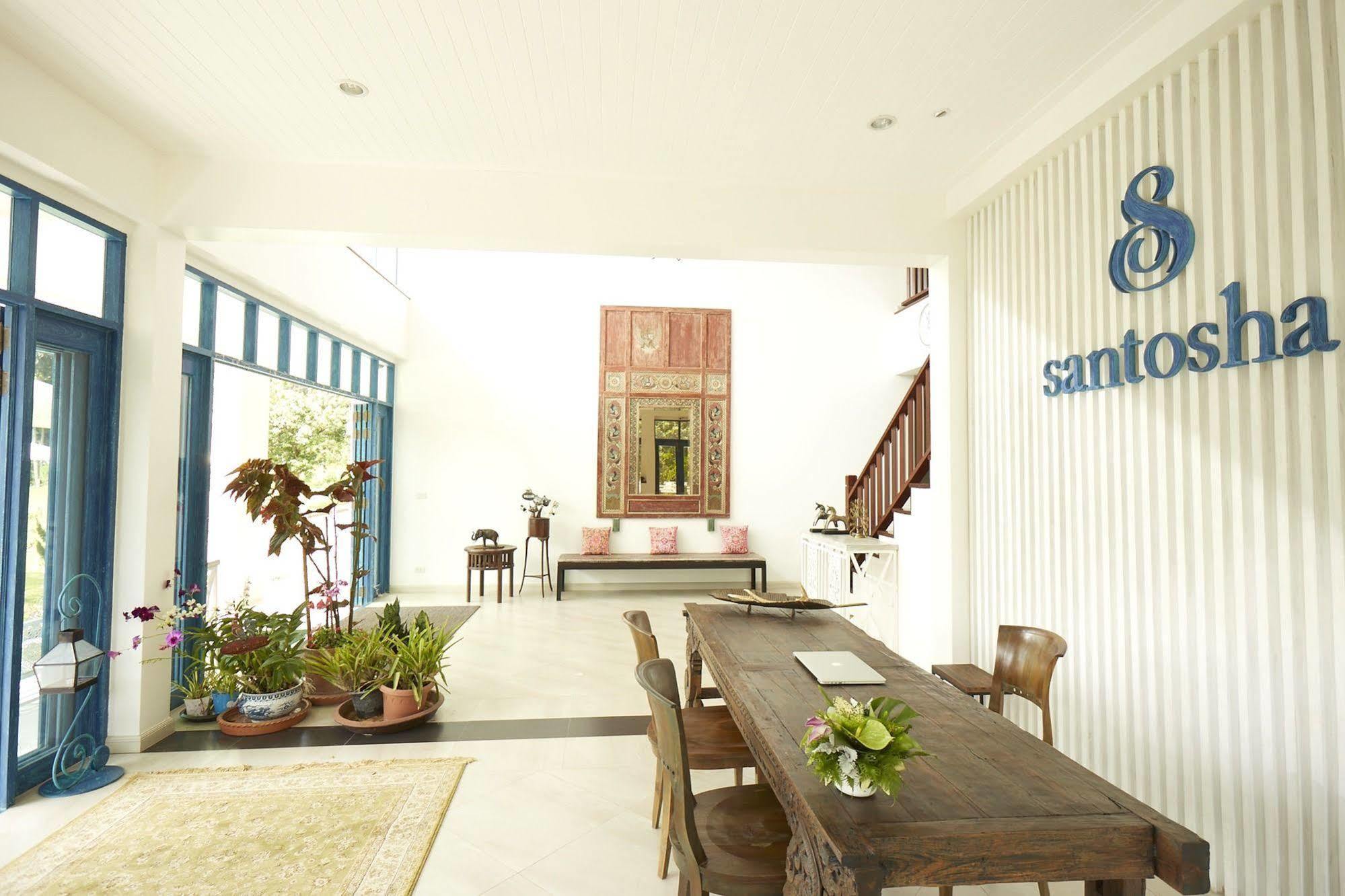Santosha- Health&Lifestyle Resort Pakcsong Kültér fotó
